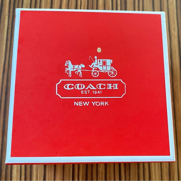 NWT Coach Gold Crystals Bezel Signature Dial Chrono Sport Duo-tone Watch - Picture 4 of 4